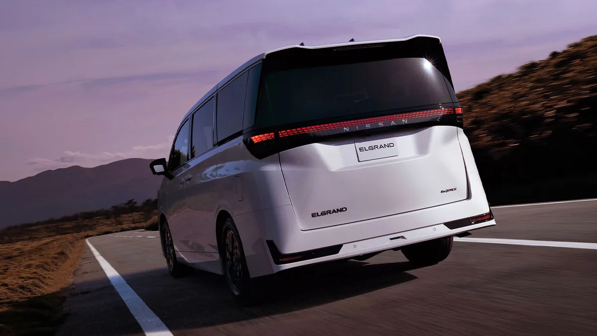 นิสสัน เอลแกรนด์ e-POWER เทคโนโลยีการขับขี่